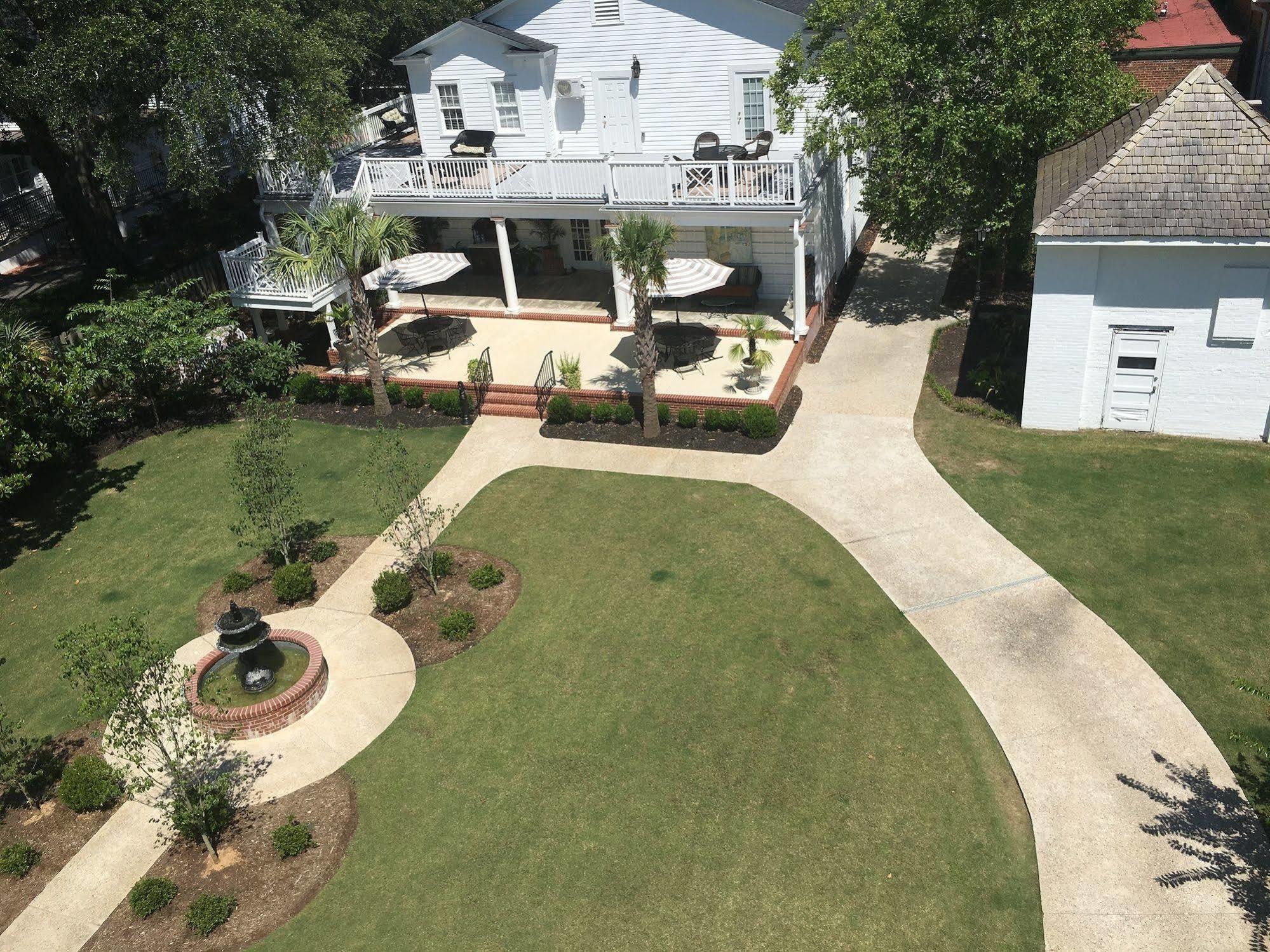 Carriage House Inn Aiken Exterior foto